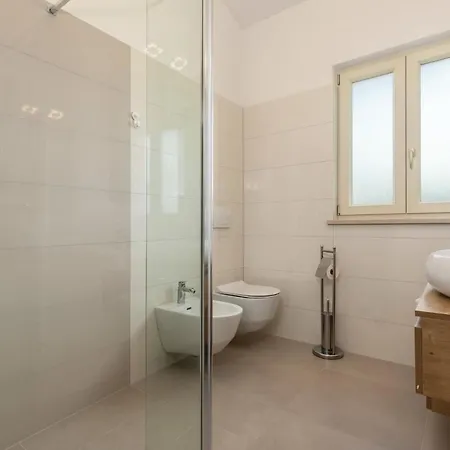 Stunning In With Sauna Feriehus *