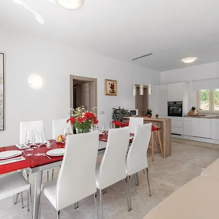 Amazing In With Sauna Holiday home Vodnjan
